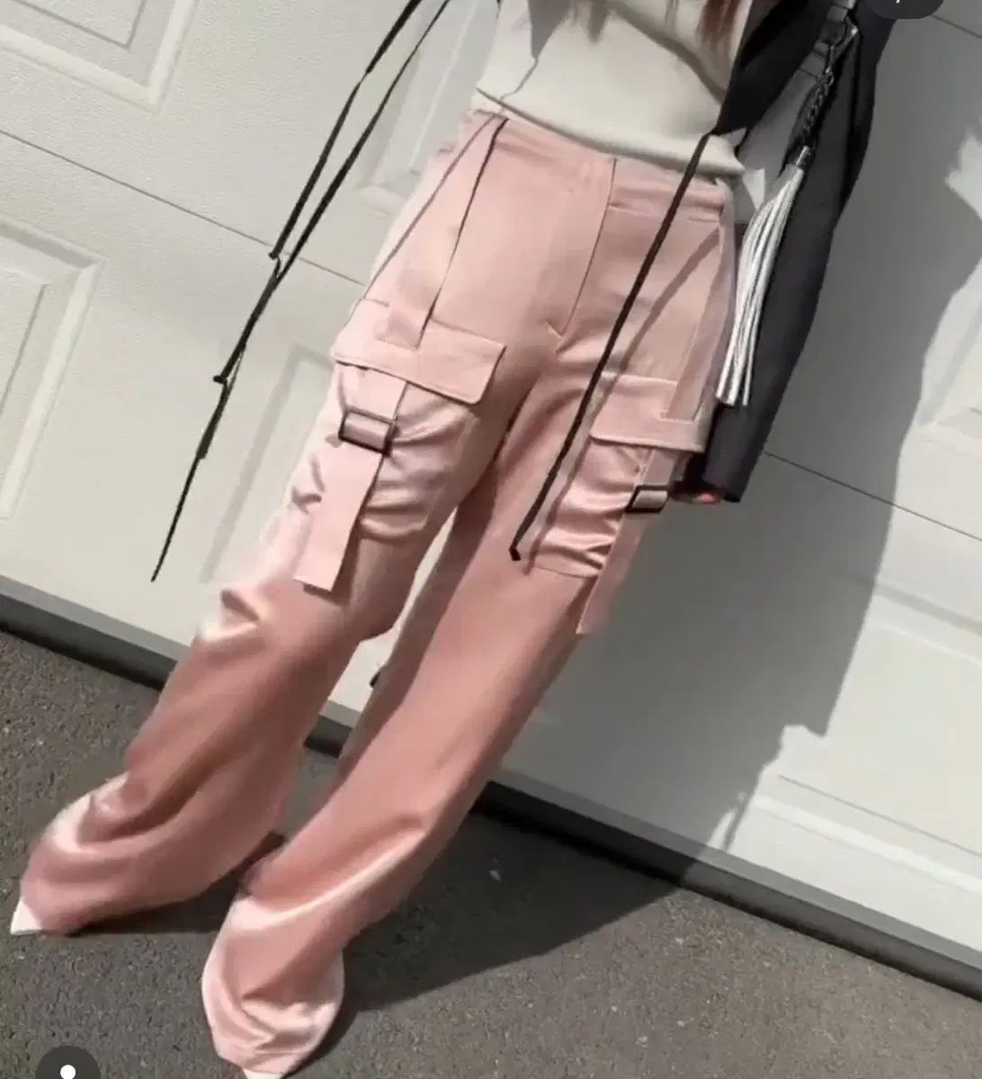 カンシスターズサテンカーゴパンツ