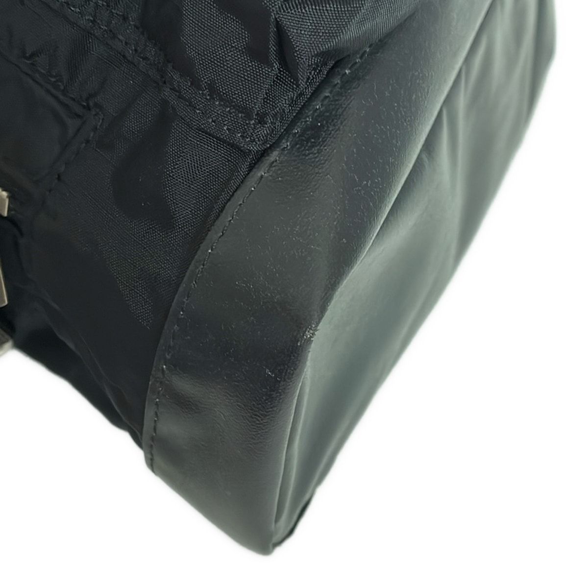 【極美品】マーガレットハウエル OILED LEATHER ショルダーバッグ 黒 MargaretHowell(マーガレットハウエル) ショルダーバッグ - 黒