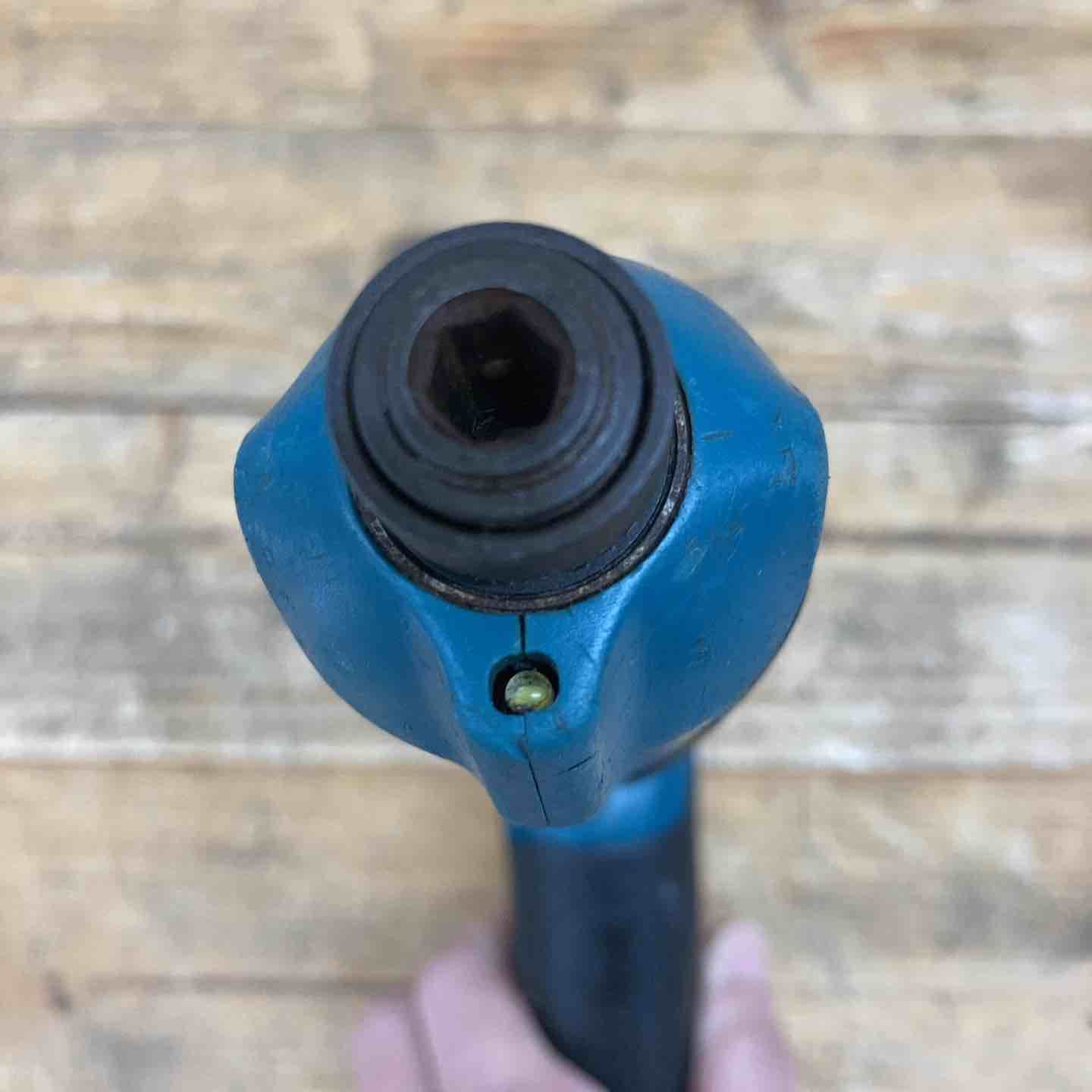 中古品】 マキタ(makita) 充電式ペンインパクトドライバ TD021DS 電工