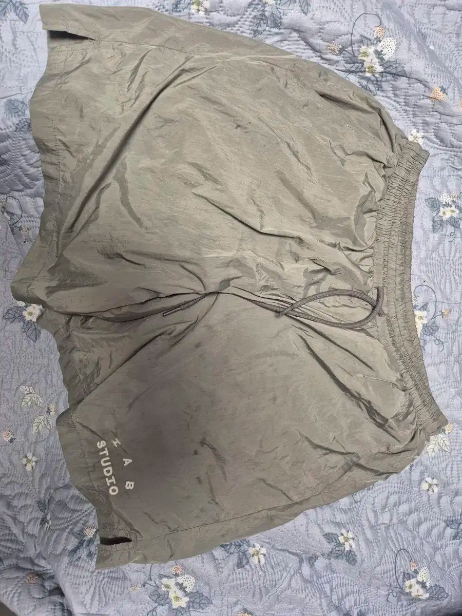 IAB スタジオ ウーブン ショートパンツ グレー L