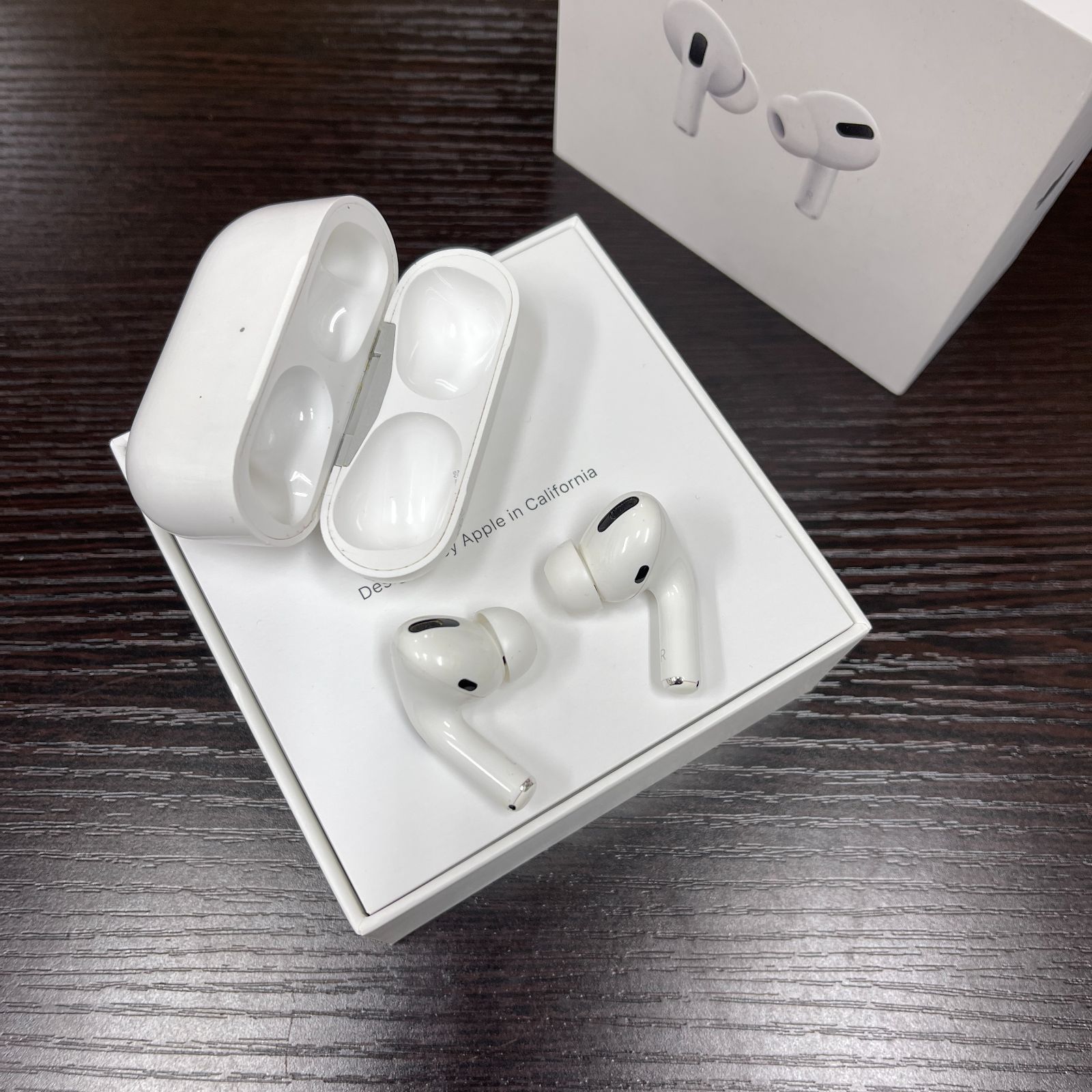 AirPods