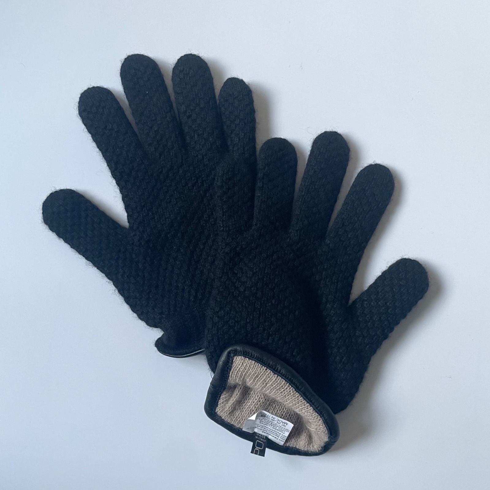 ♪お値下げ♪新品未使用 DENTS ディアスキン カシミヤ ブラック ♪お値下げ♪新品未使用 DENTS ディアスキン カシミヤ ブラック Dents