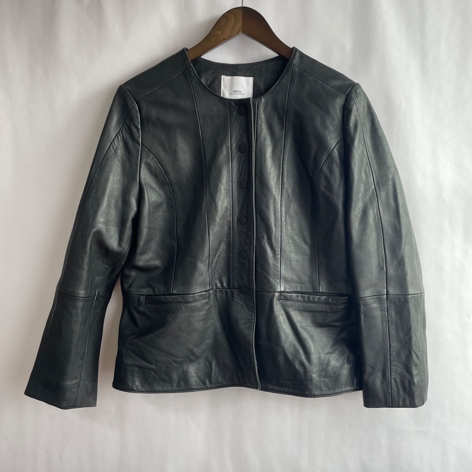 美品】MANGO マンゴー レディース ノーカラー ラムレザー 羊革 レザー 