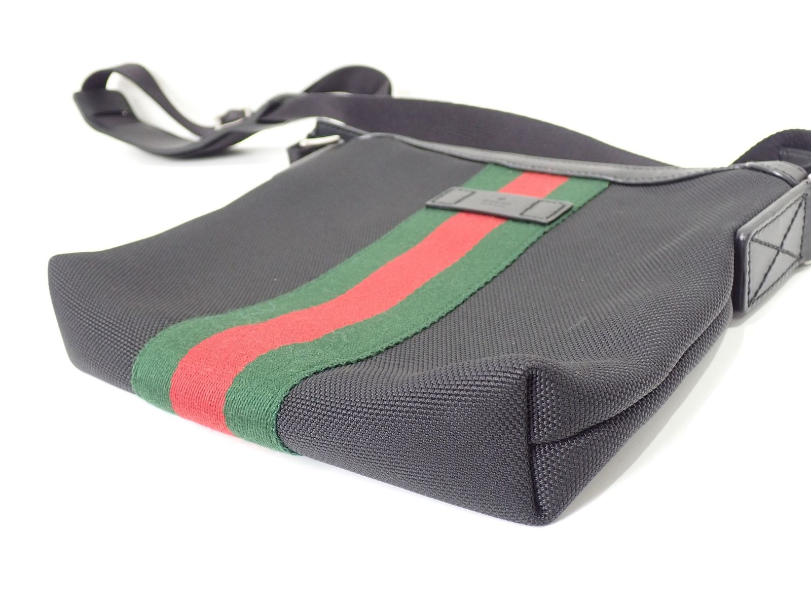 美品 GUCCI(グッチ) ショルダーバッグ シェリーライン 631195 ブラック  