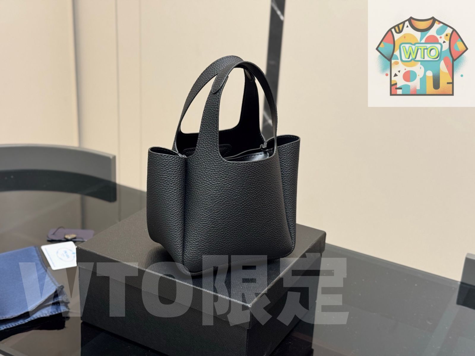 今日WTO】Prada レザー トートバッグ！国内送料無料！限定在庫
