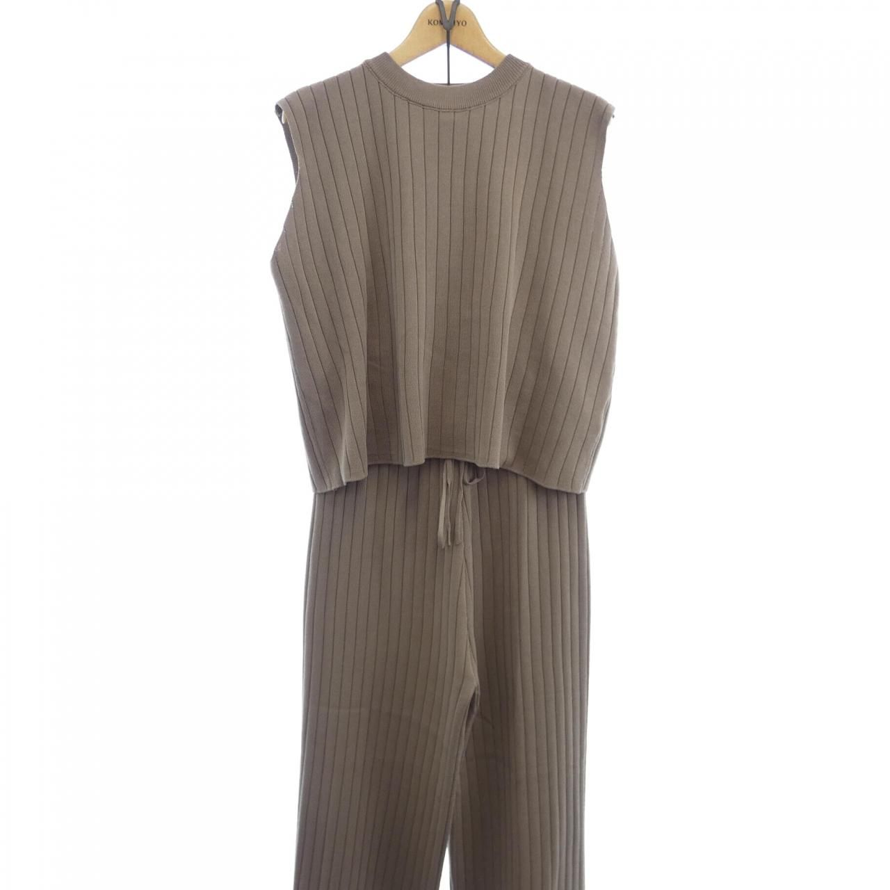 PAULINE BLEU セットアップ