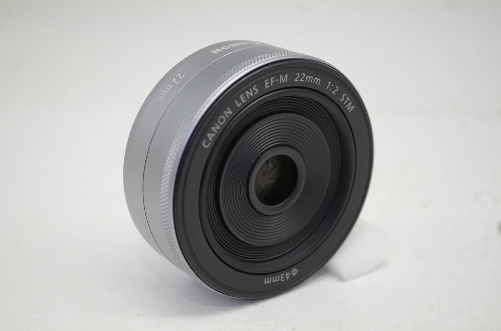  Canon キヤノン EF M 22 mm F 2 STM Mマウント 単焦点レンズ シルバー 251020 r レンズ(単焦点) カメラ