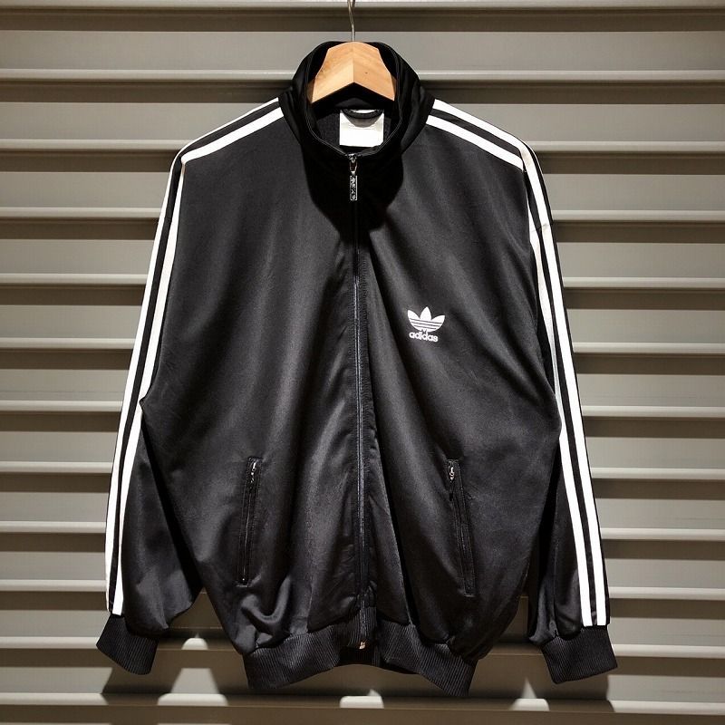 adidas アディダス トラックジャケット 刺繍 トレフォイル 黒 白 adidas アディダス トラックジャケット 刺繍 トレフォイル 黒 白