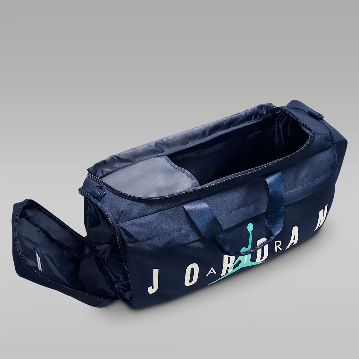 Supreme Jordan ※バックと靴下（L）セット ジョーダン ダッフルバッグ 81L JORDAN Duffle Bag アクセサリー