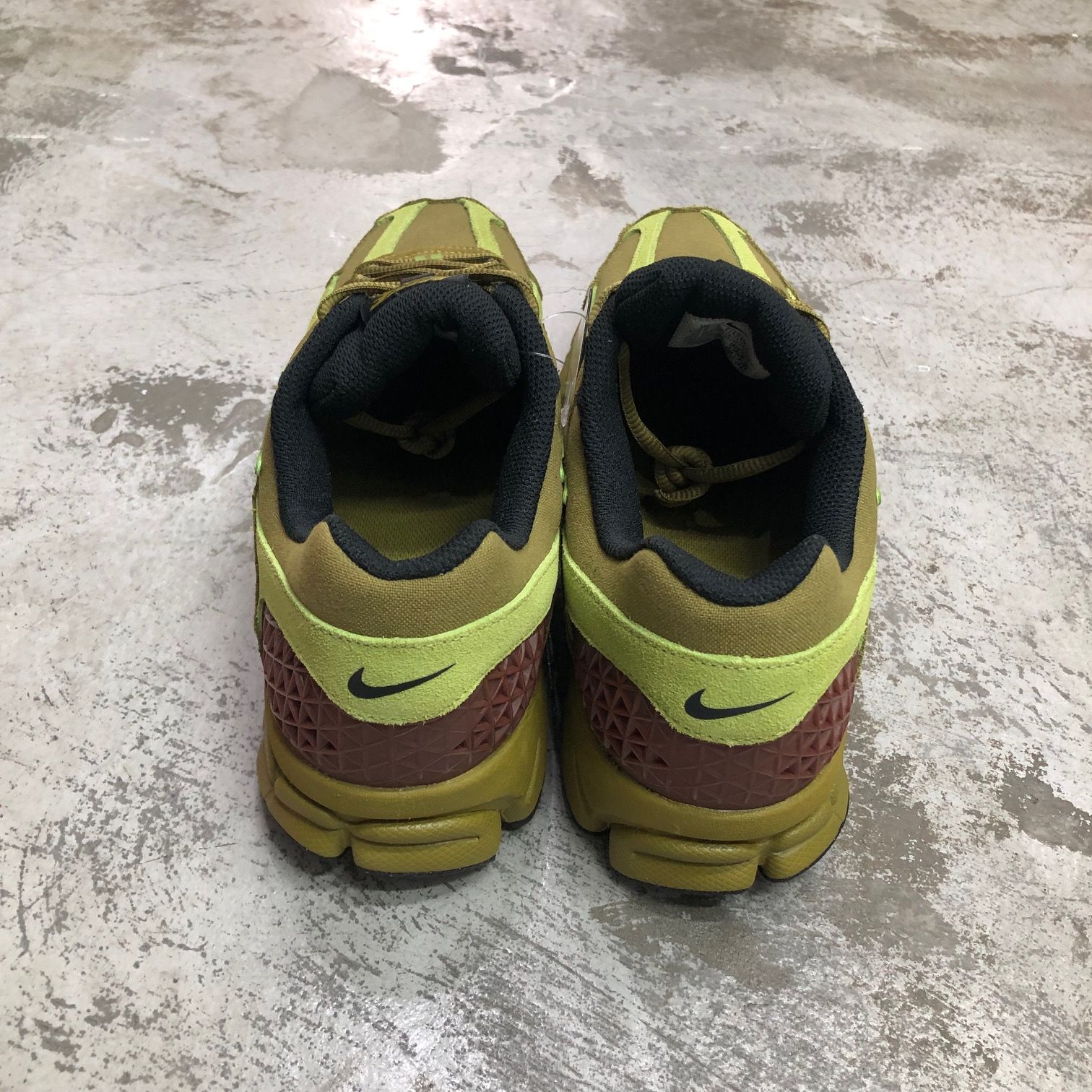 国内正規 新品 NIKE Zoom Vomero 5 Pacific Moss FJ1910-300 