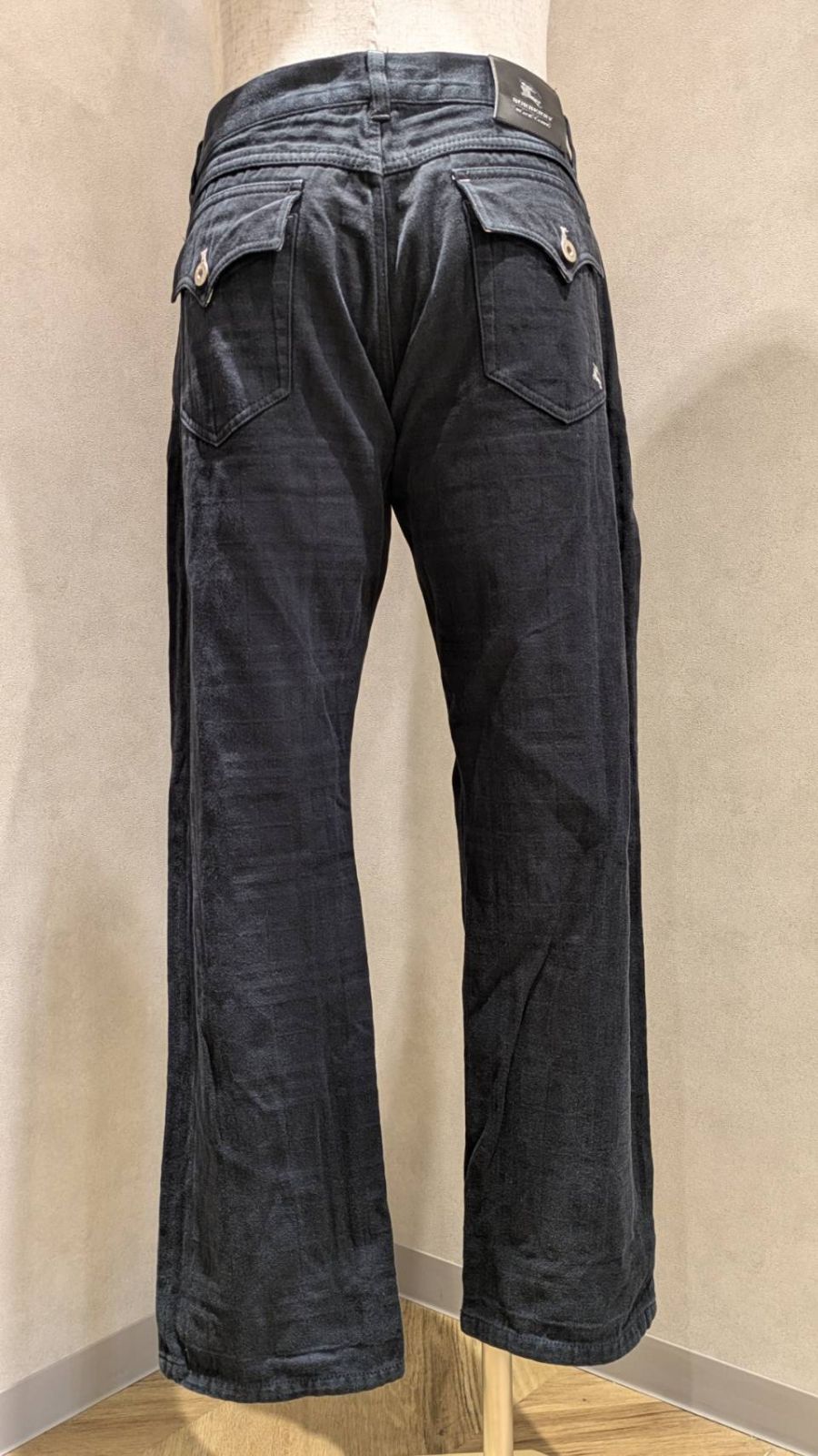 バーバリー　Burberry パンツ　ブラックデニム　14y164 バーバリー Burberry パンツ ブラックデニム 14y164