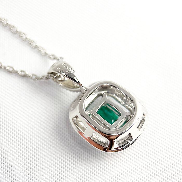 新品✨鑑定証有/運送無料]PT900(プラチナ) 天然エメラルド