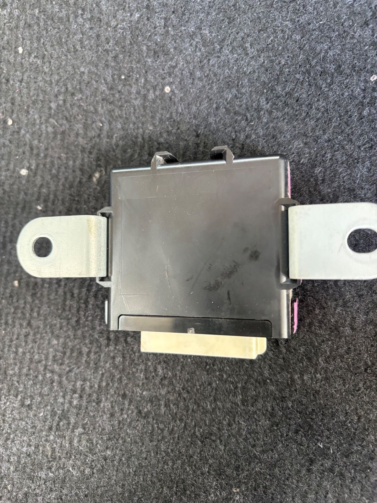 ハイエースバン200系(KDH201V)ヘッドランプレベリング コンピュータ