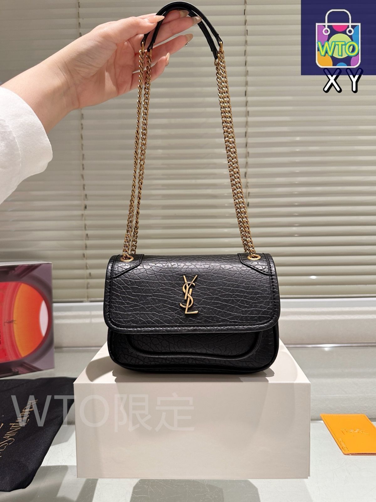 YSL ブラックショルダーバッグ サンローラン SAINT LAURENT ショルダーバッグ レザー ブラック