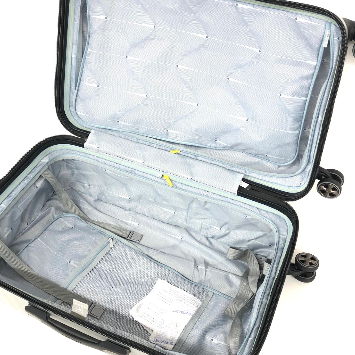 【新品未使用】　DELSEY　デルセー　スーツケース　77L シルバー 新品未使用】 DELSEY デルセー スーツケース 77L シルバー