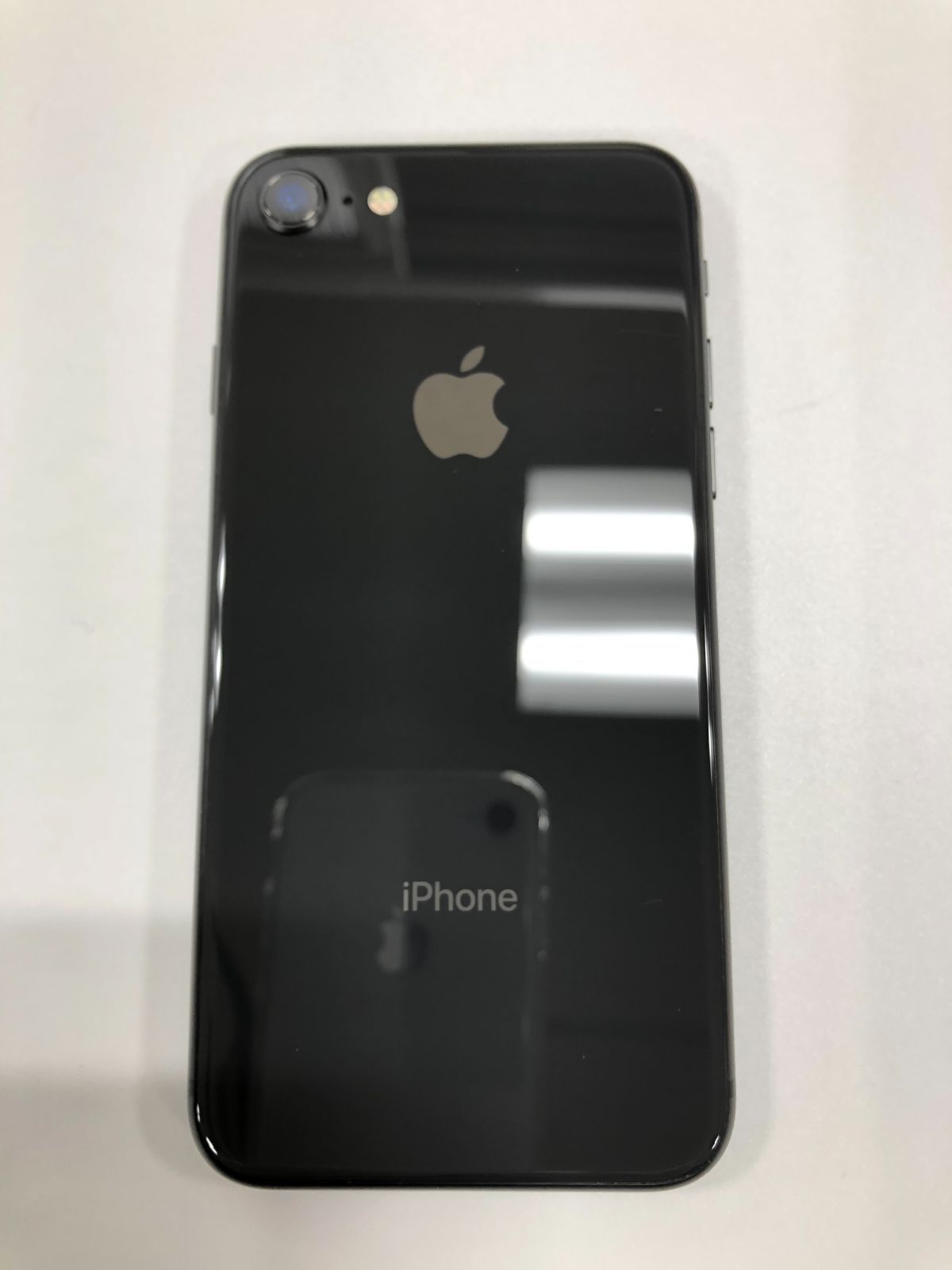 【中古】iPhone8 64GB スペースグレイ バッテリー94％ docomo SIMロックあり △