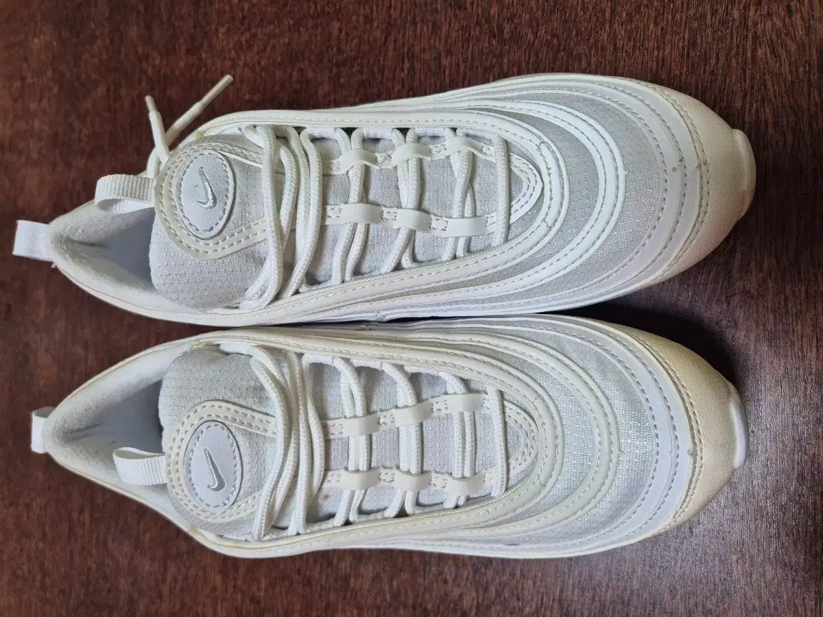 ナイキ エアマックス 97 白 250