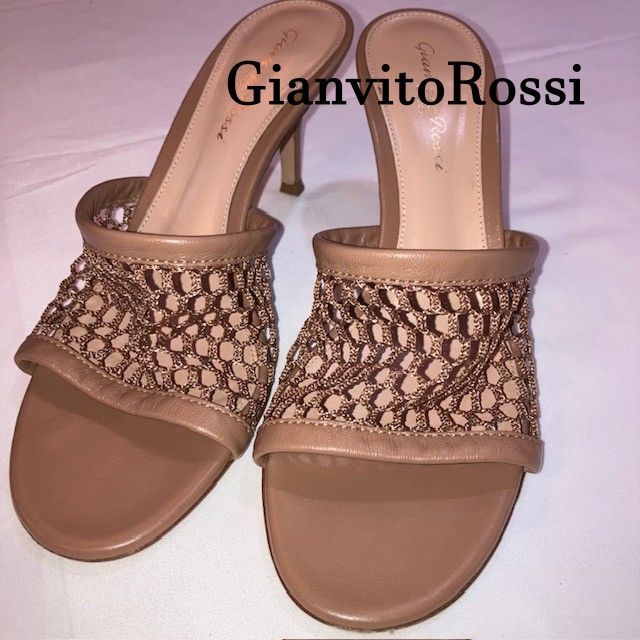 ジャンヴィットロッシ GianvitoRossi モカベージュ ミュールサンダル ファブリックレザー サイズ 37ロッシ GianvitoRossi モカベージュ ミュールサンダル ファブリックレザー