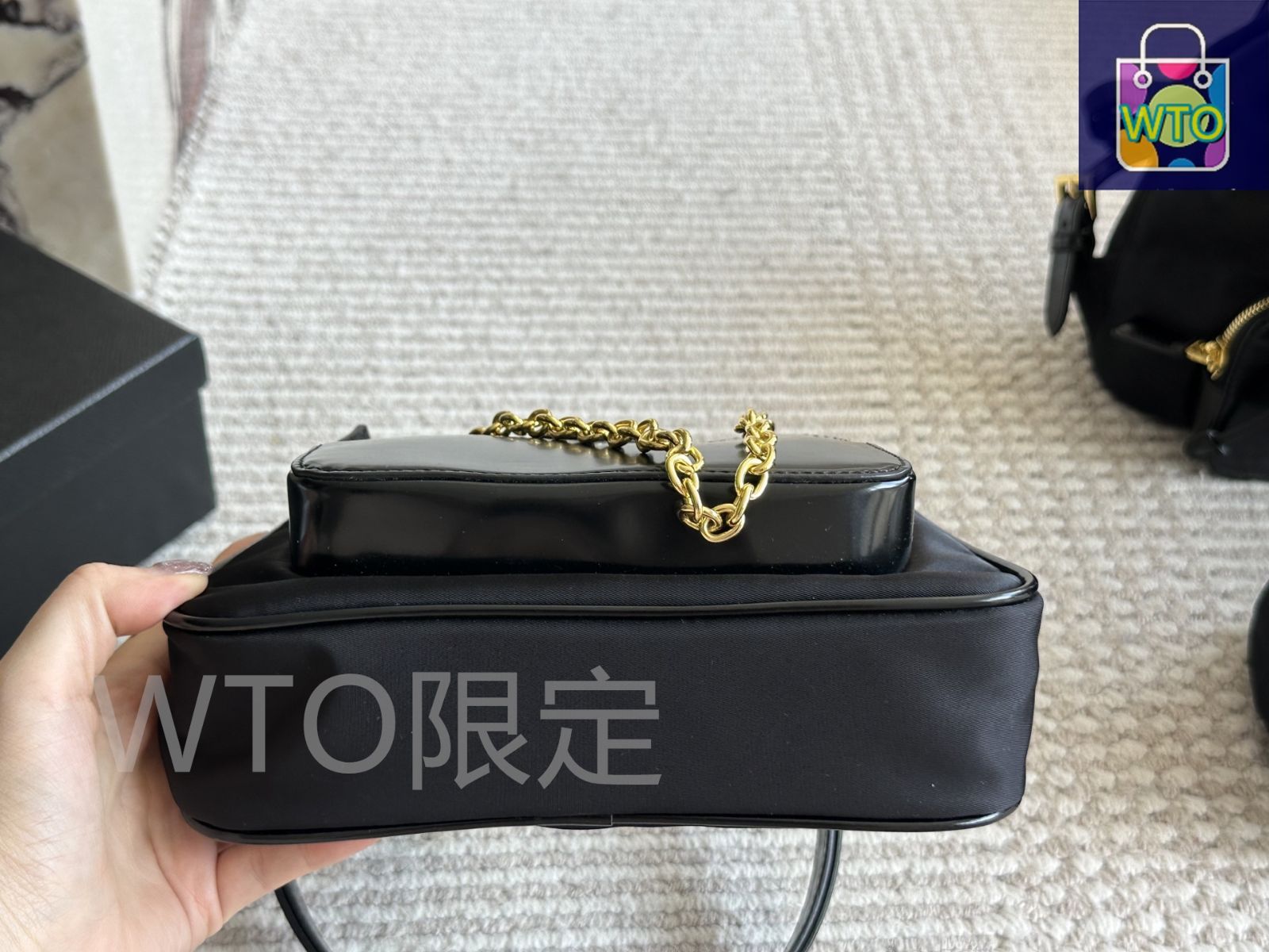 本日限定‼️新品 PRADA アームポーチ