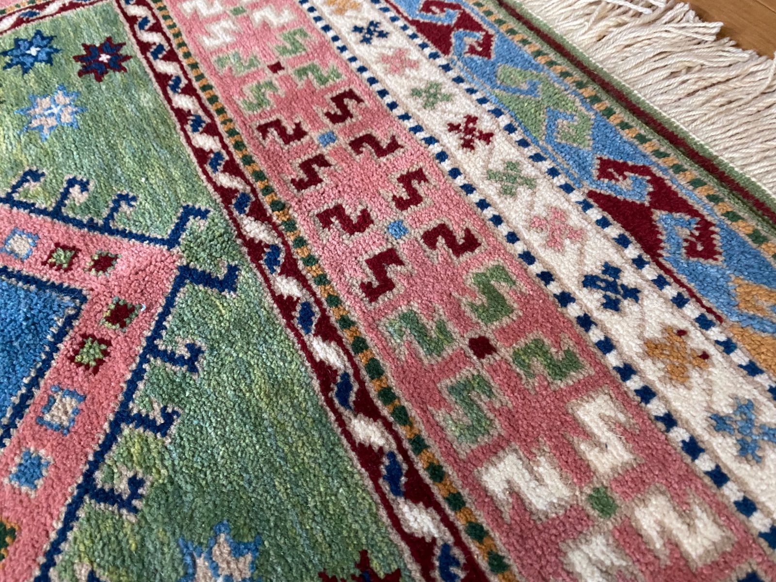 初めてのトルコ絨毯にもお勧め