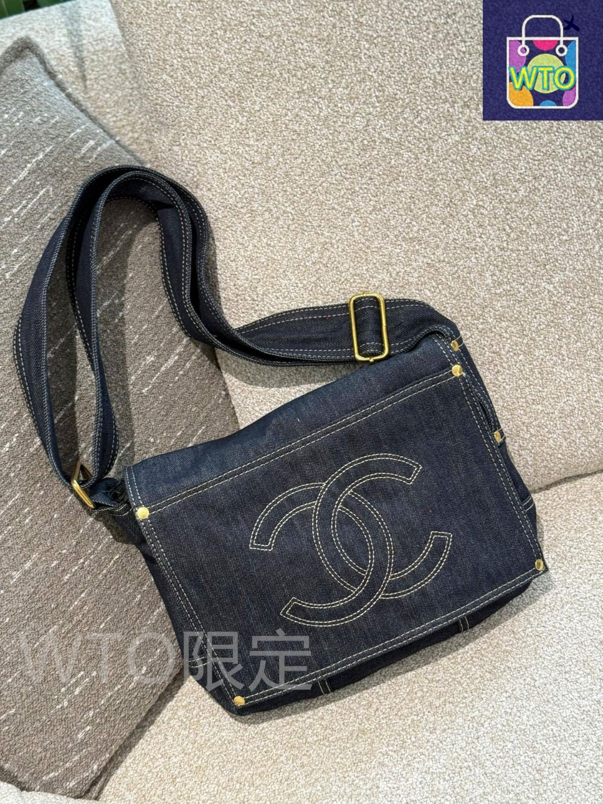 今日特価】Chanel シャネル デニムメッセンジャーバッグ