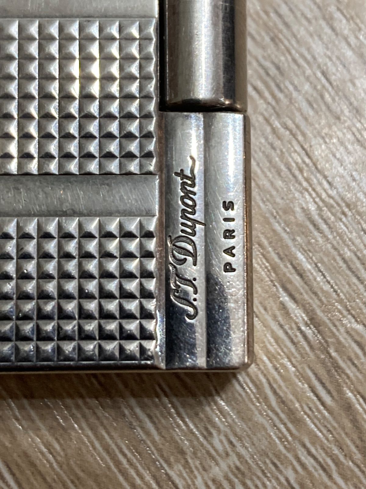 ＜中古品＞S.T.Dupont デュポン ガスライター シルバーカラー 火花散ります！ 箱入り 中古\u203b デュポン  ガスライター №0896中古品：