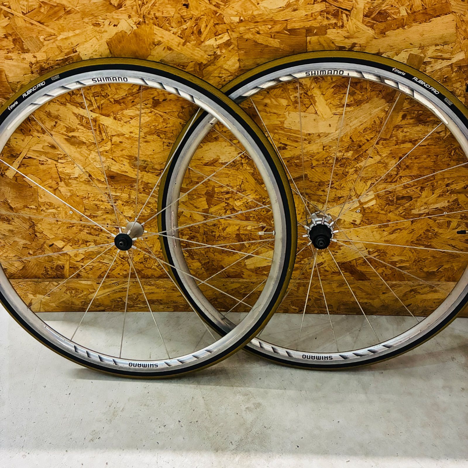 軽量アルミクリンチャーホイールシマノ11S用中古品(10S用スペーサー付) | Shimano wh-rs11アルミクリンチャーホイール | シマノ