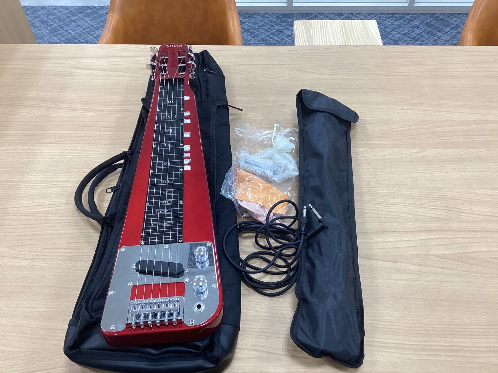 Artisan スチールギター ケース付属品付き スチールギター(Artisan