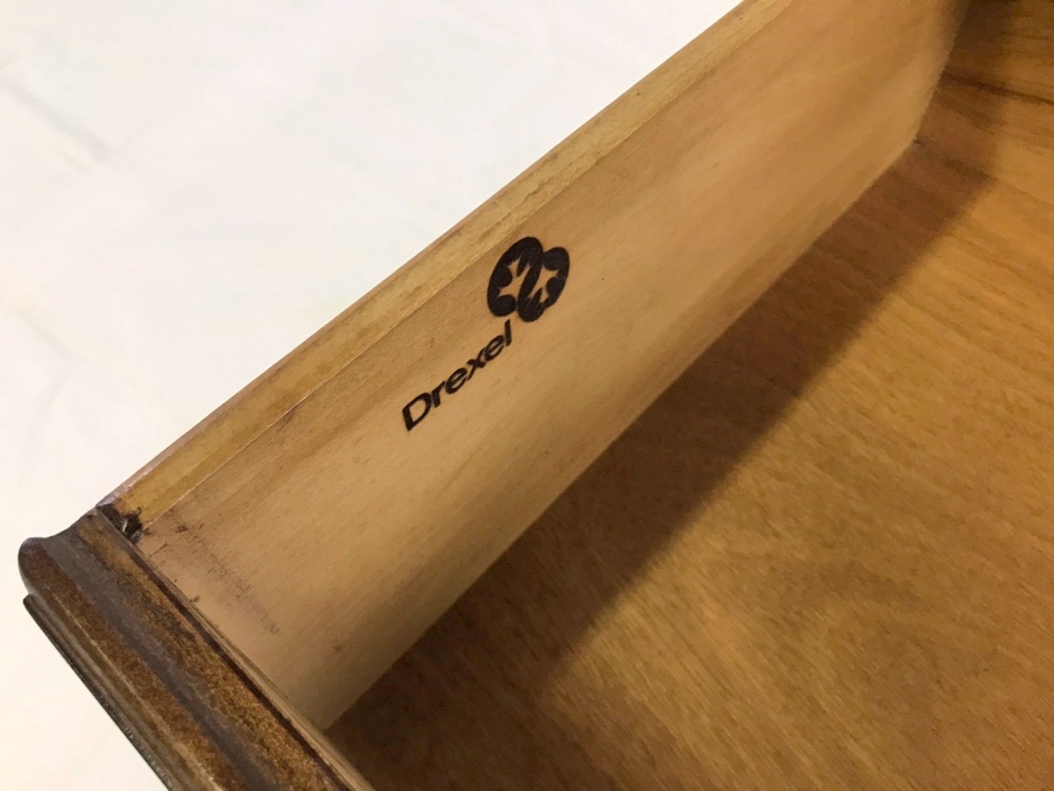 エンドテーブル ナイトテーブル