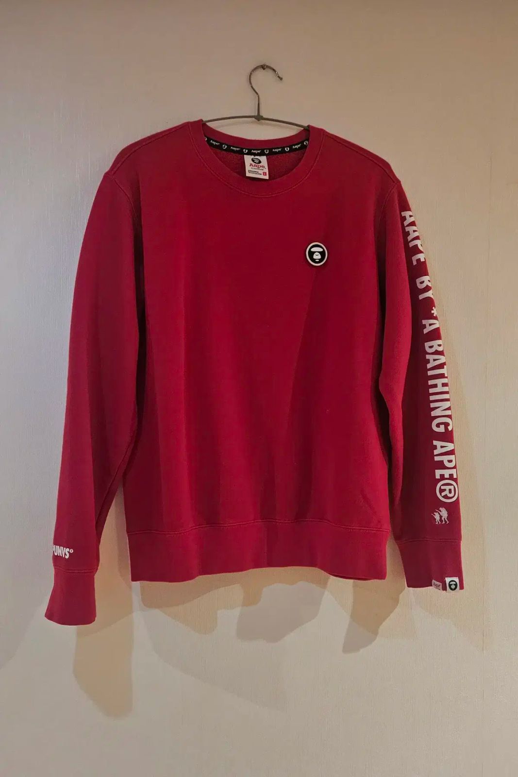 A BATHING APE アベイシングエイプ エイプ レッド スウェット