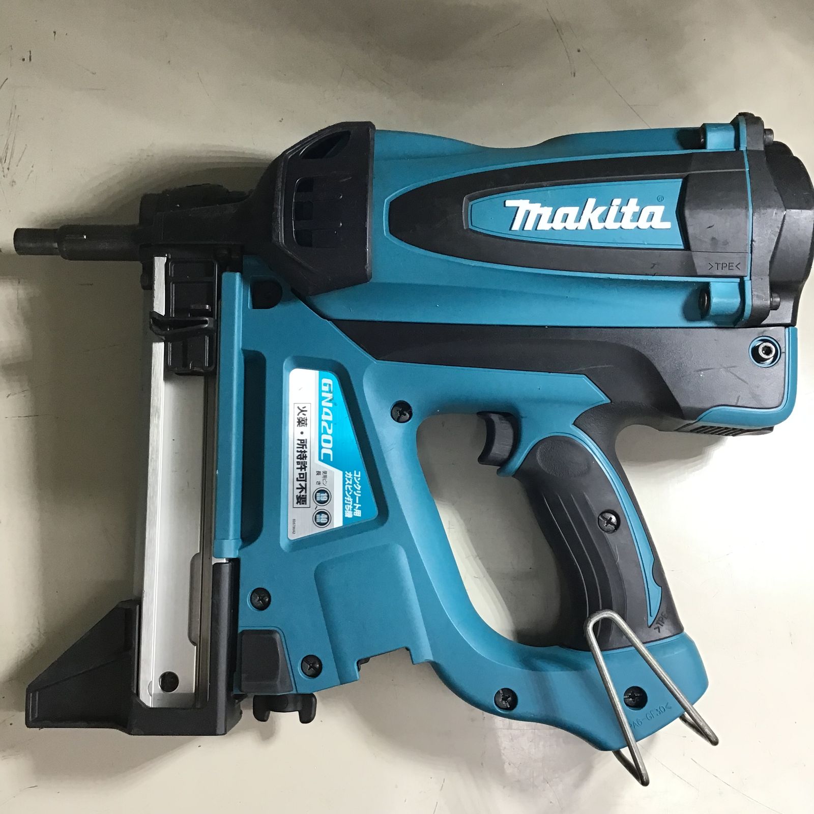 makita コンクリート用ガスピン打ち機 GN420C（ジャンク品） - 工具