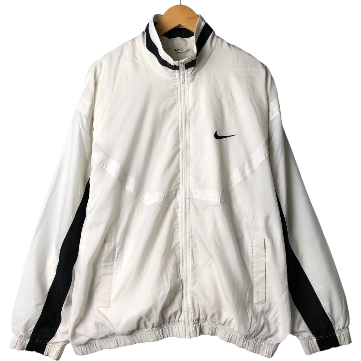 NIKE ヴィンテージ ウィンドブレーカー トラックジャケット 古着　スポーツ 00s vintage 古着 ビンテージ ナイキ NIKE トラックジャケット