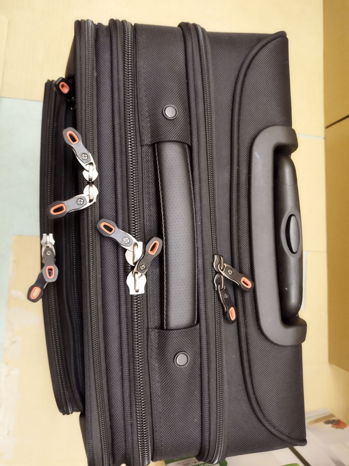 美品】Samsonite サムソナイト ビジネスキャリーケース 二輪 機内