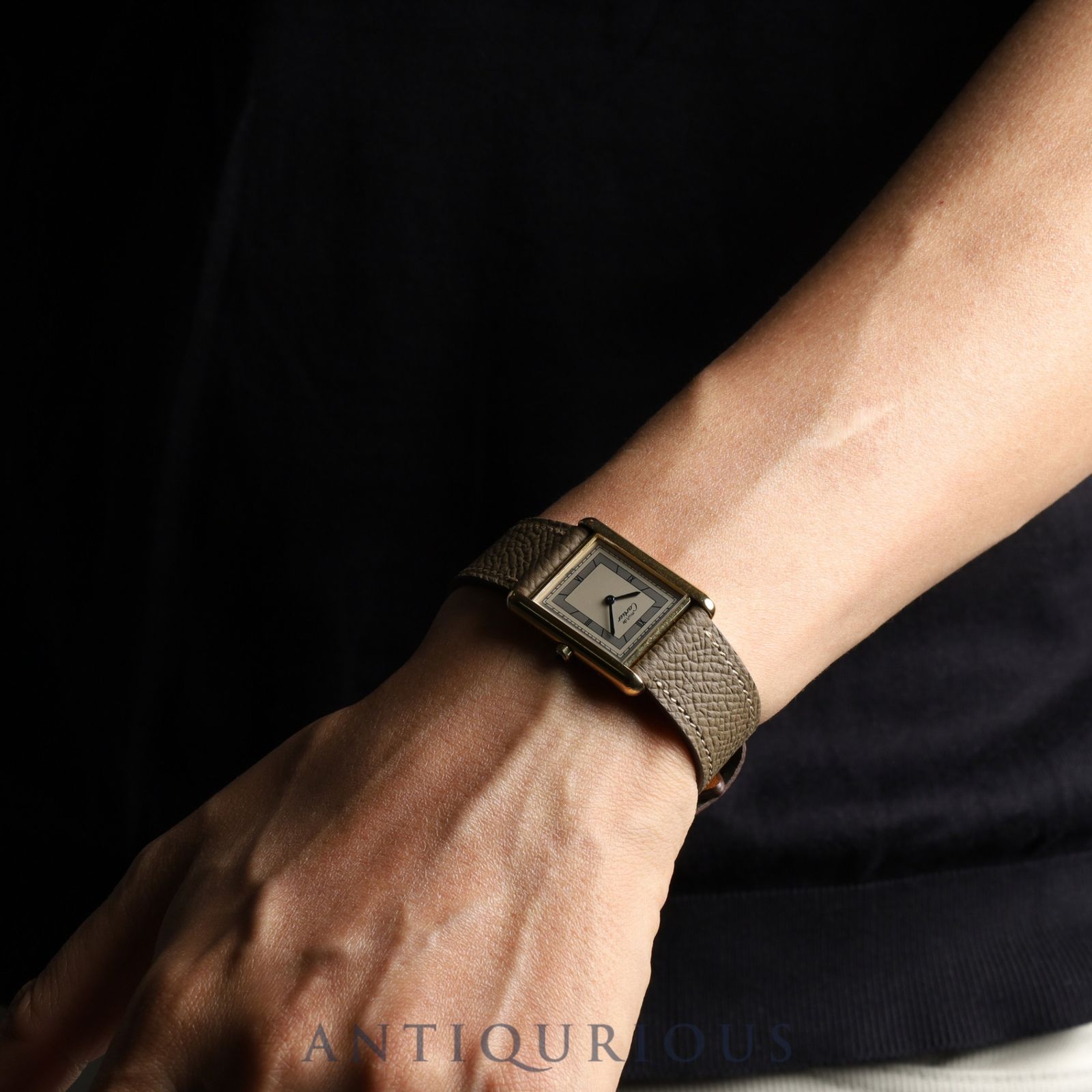 【なな】　Cartier Panther クォーツ 時計 カルティエ マストタンク LM QZ 6 81006 飛びローマシルバー文字