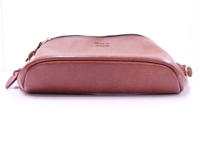 A902 [人気] Ryu リュウ レザーボディバッグ ブラウン | O☆ - メルカリ 