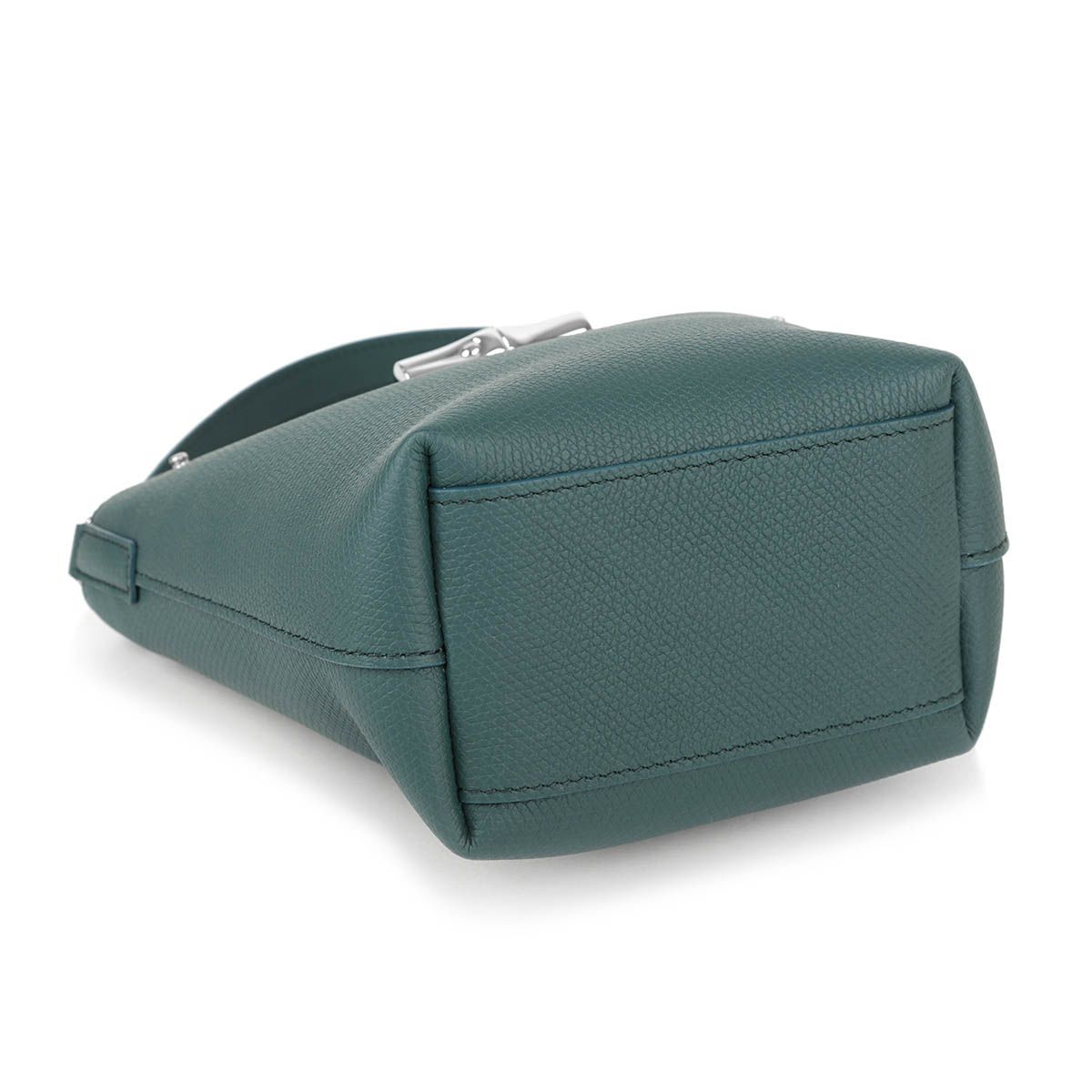 新品 ロンシャン LONGCHAMP ショルダーバッグ ル ロゾ BACKET BAG XS シーダー ロンシャン」がかけるピンクの魔法 “ル ロゾ”とともに“現代のパリ