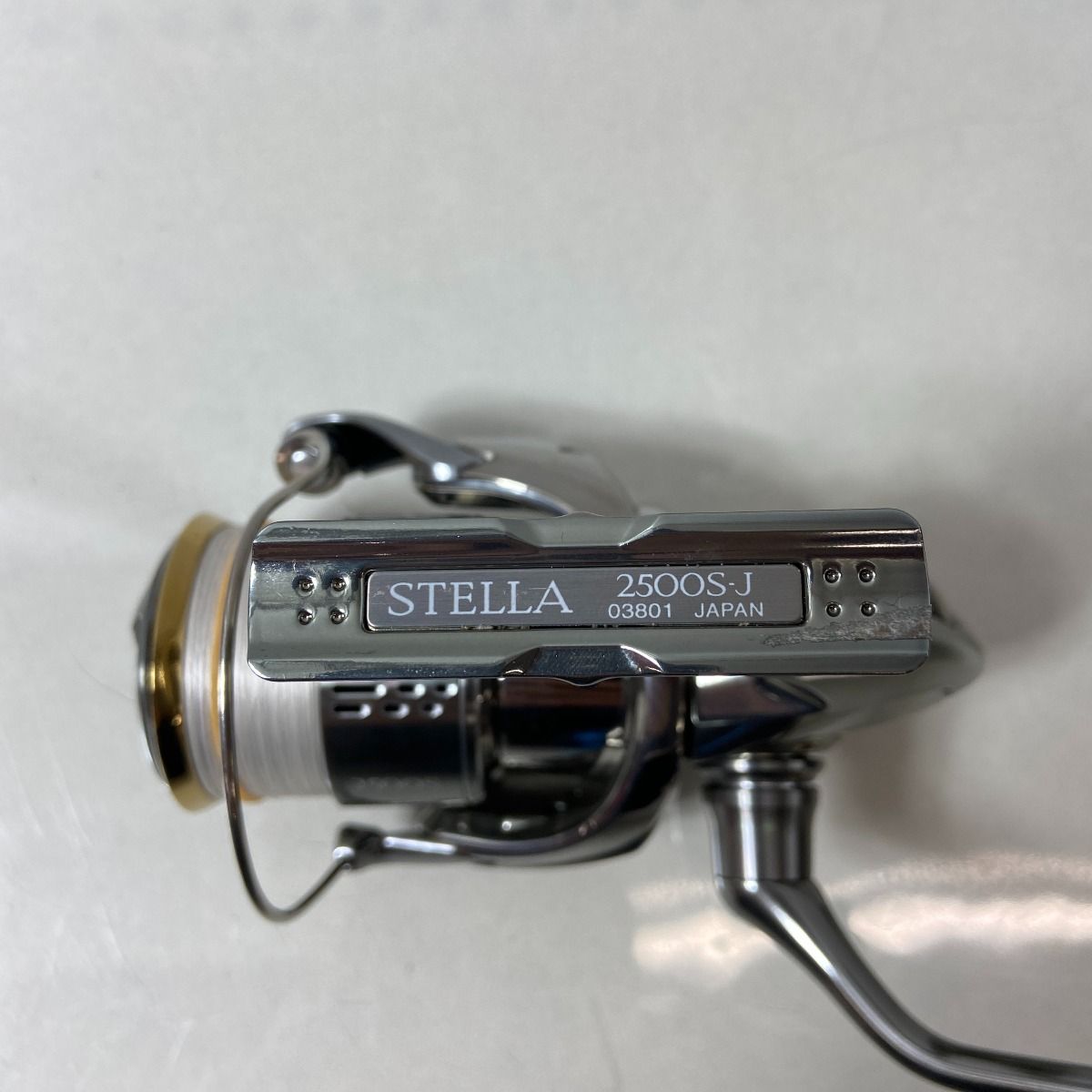 シマノ ΨΨ SHIMANO シマノ スピニングリール 18ステラ2500S 箱付 03801 やや傷や汚れあり