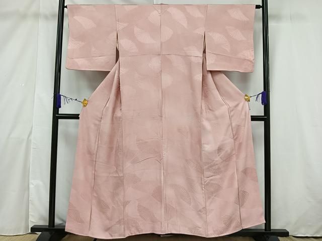 上質な地模様 一つ紋 色無地 着物 正絹 T-6433 お仕立て上がり・中古美品】 正絹色無地 「素無地・鉛丹色」 帯