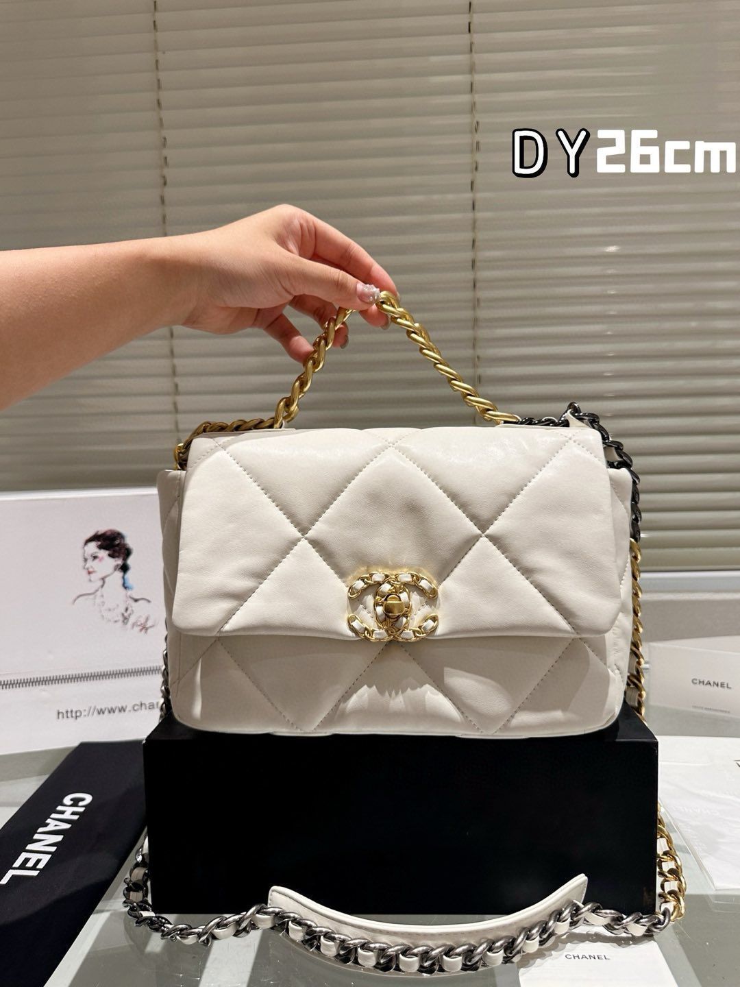 VINTAGE シャネル フラップバッグ17cm ダークパープル VINTAGE シャネル フラップバッグ17cm ミニマトラッセ ネイビー