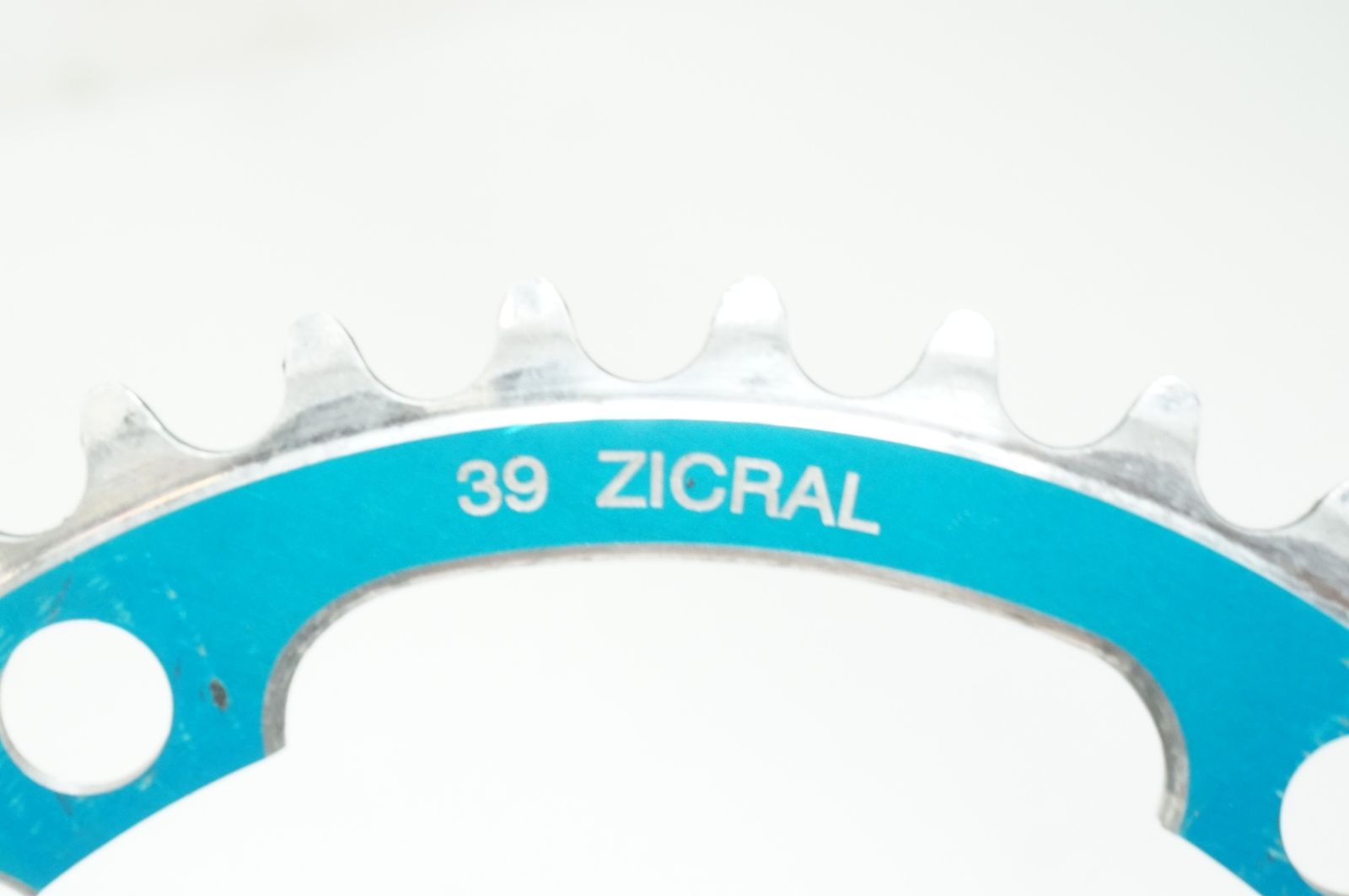 ストロングライトSUPER COMPETITION 63 WクランクBBセット