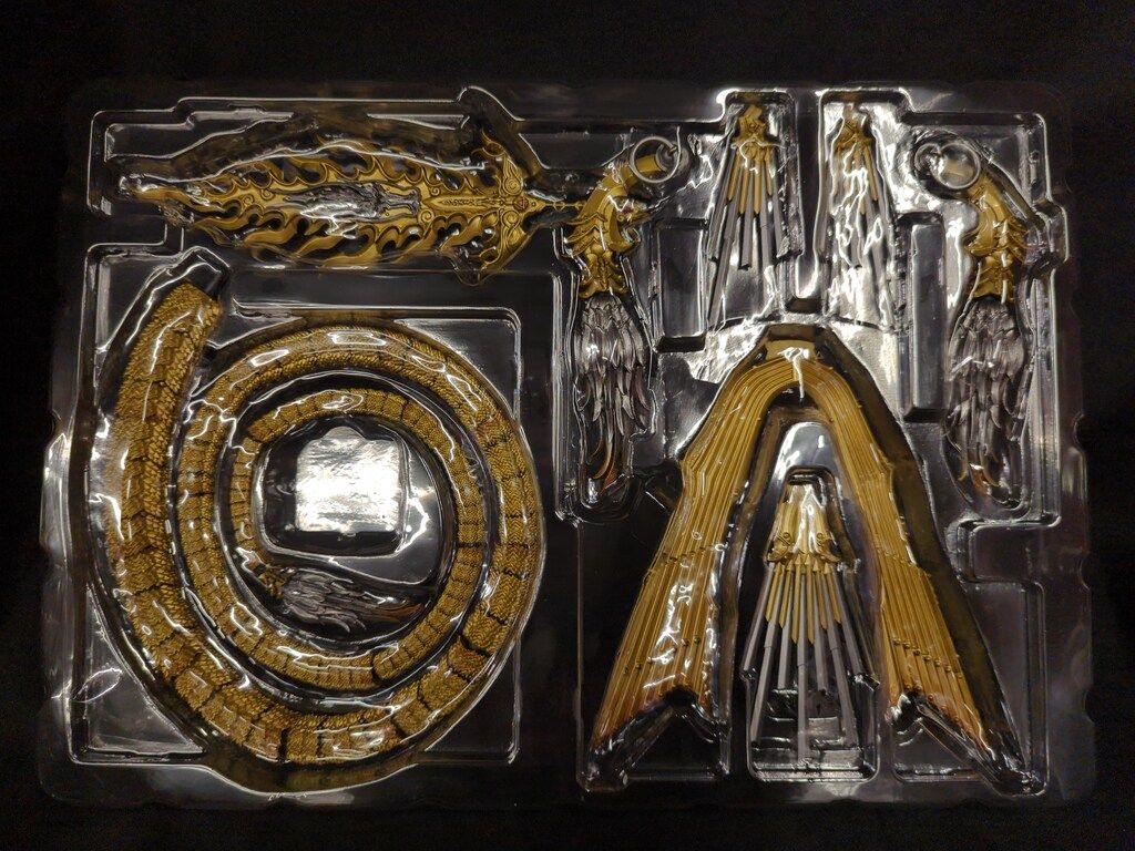 バンダイ 魔戒可動 牙狼/RED REQUIEM 竜陣ガロ - メルカリ