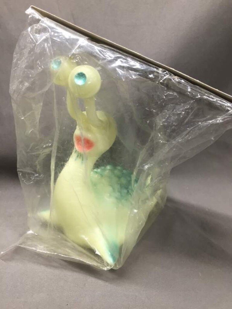 B-CLUB 新・復刻版怪獣シリーズ ブルマァク ナメゴン 蓄光版 1970 B