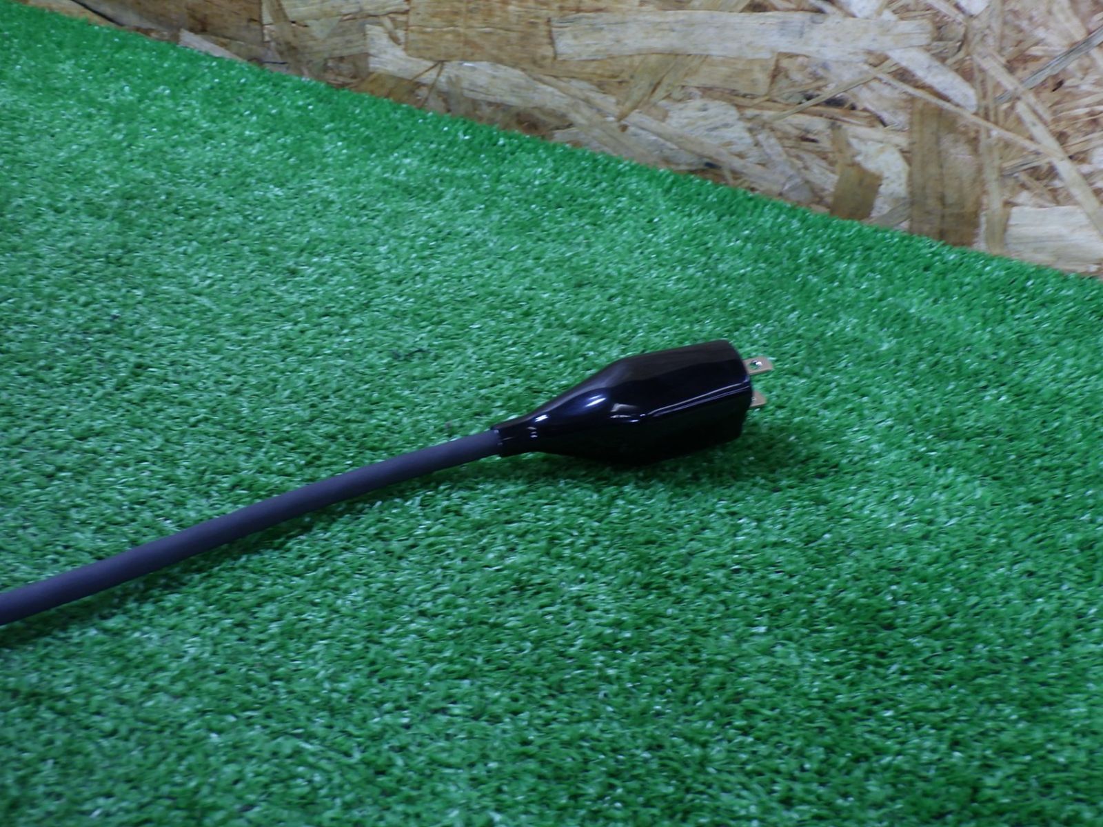 北海道･沖縄 離島は着払い アルス 高枝電動バリカンDKR DKR-1030TC-BK 本体に傷あり 全長1.7m 刃長300mm 葉刈り仕上げ用 コード式 HRDEVELOPMENT_JP