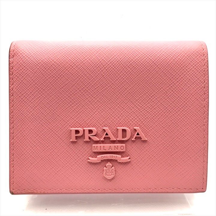 良品 PRADA プラダ ロゴ サフィアーノ レザー 二つ折り コンパクト ウォレット 財布 ピンク a3929 - メルカリ