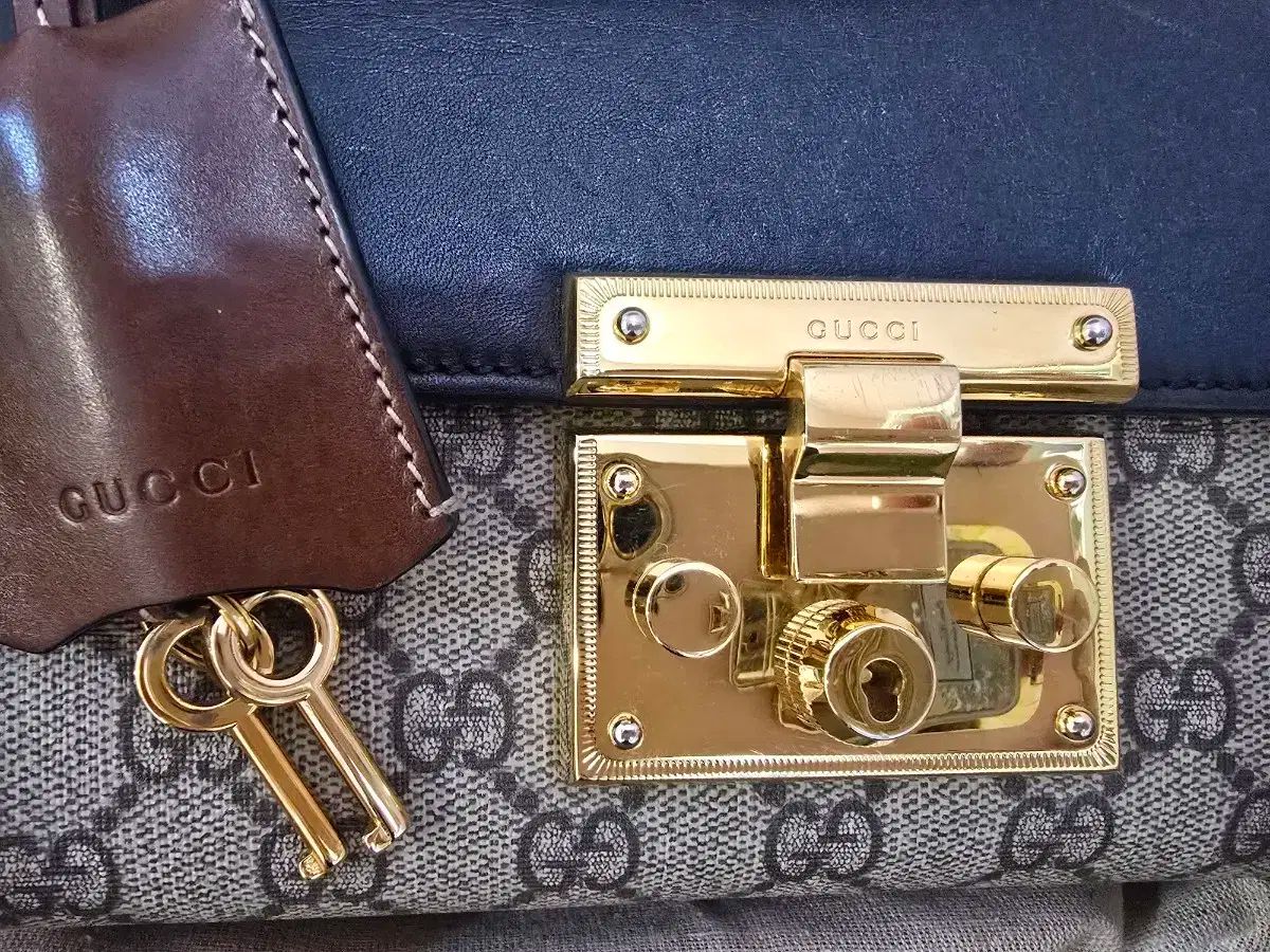 純正フルボックス グッチ