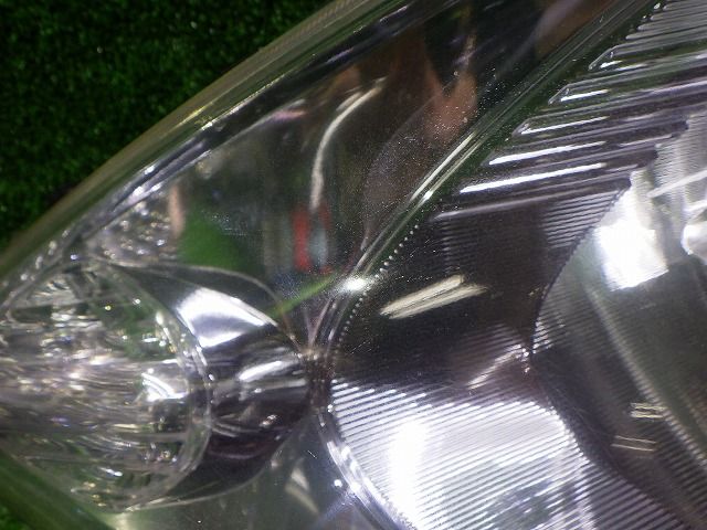 フィットシャトルハイブリッド ヘッドライト左右