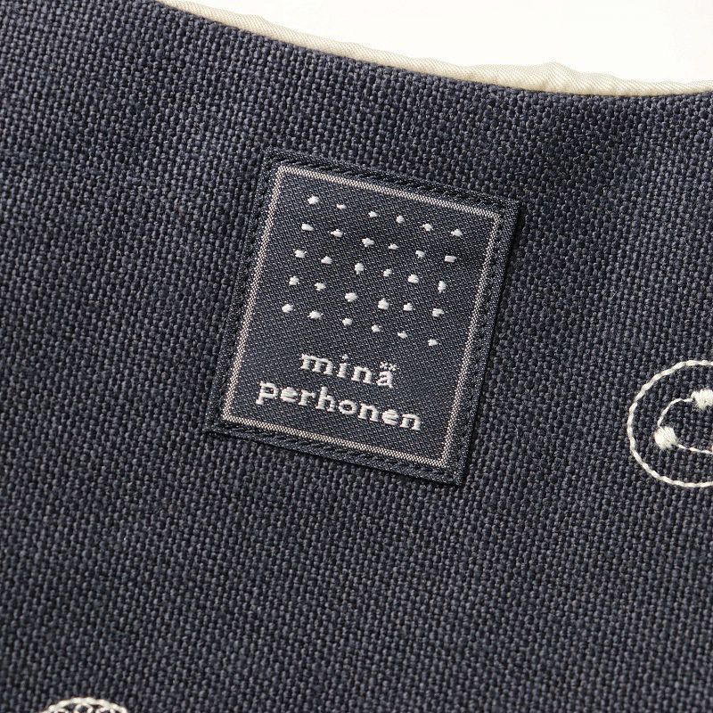 新品 未使用 ミナペルホネン mina perhonen choucho 刺繍 エッグバッグ
