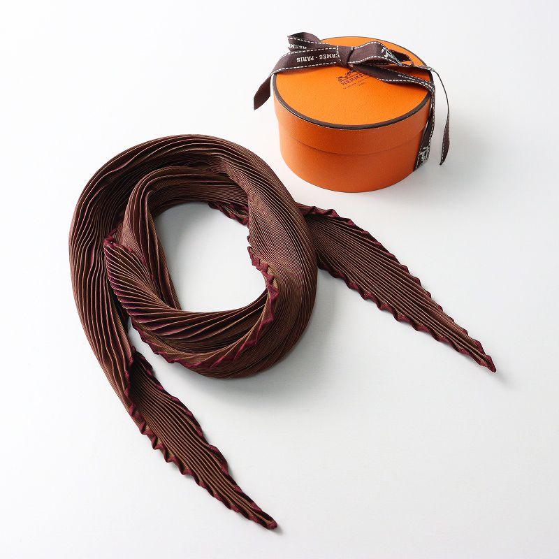 HERMES エルメス シルク100％ カレプリーツスカーフ 箱付き エルメス HERMES シルク100% カレ プリーツスカーフ