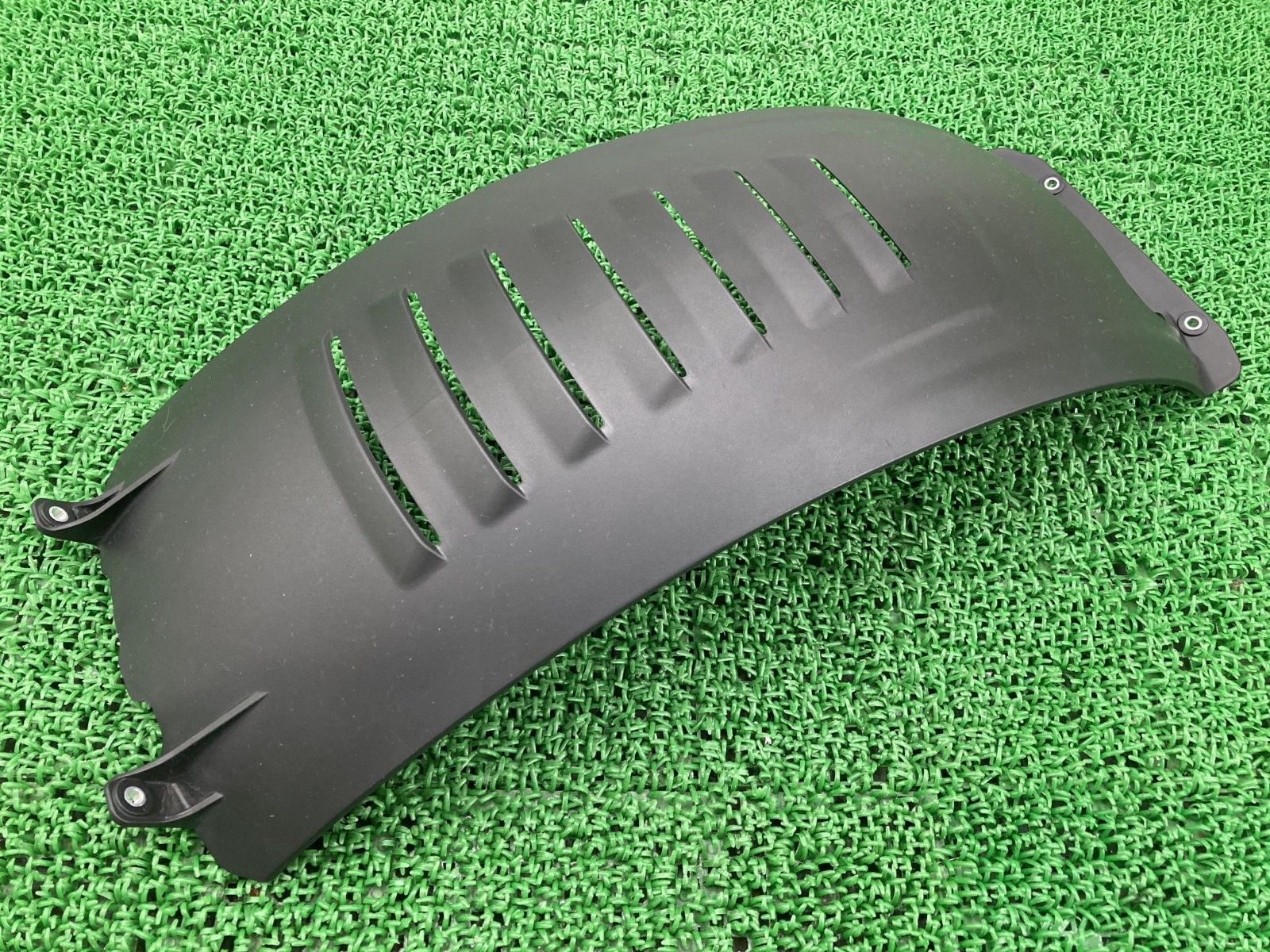 FXDR114 リアフェンダー 59600039 ハーレー 純正 バイク 部品 マッドフラップ マッドガード 割れ欠け無し 修復素材に 【中古】 85 FXDR114 リアフェンダー 59600039 ハーレー 純正 バイク 部品