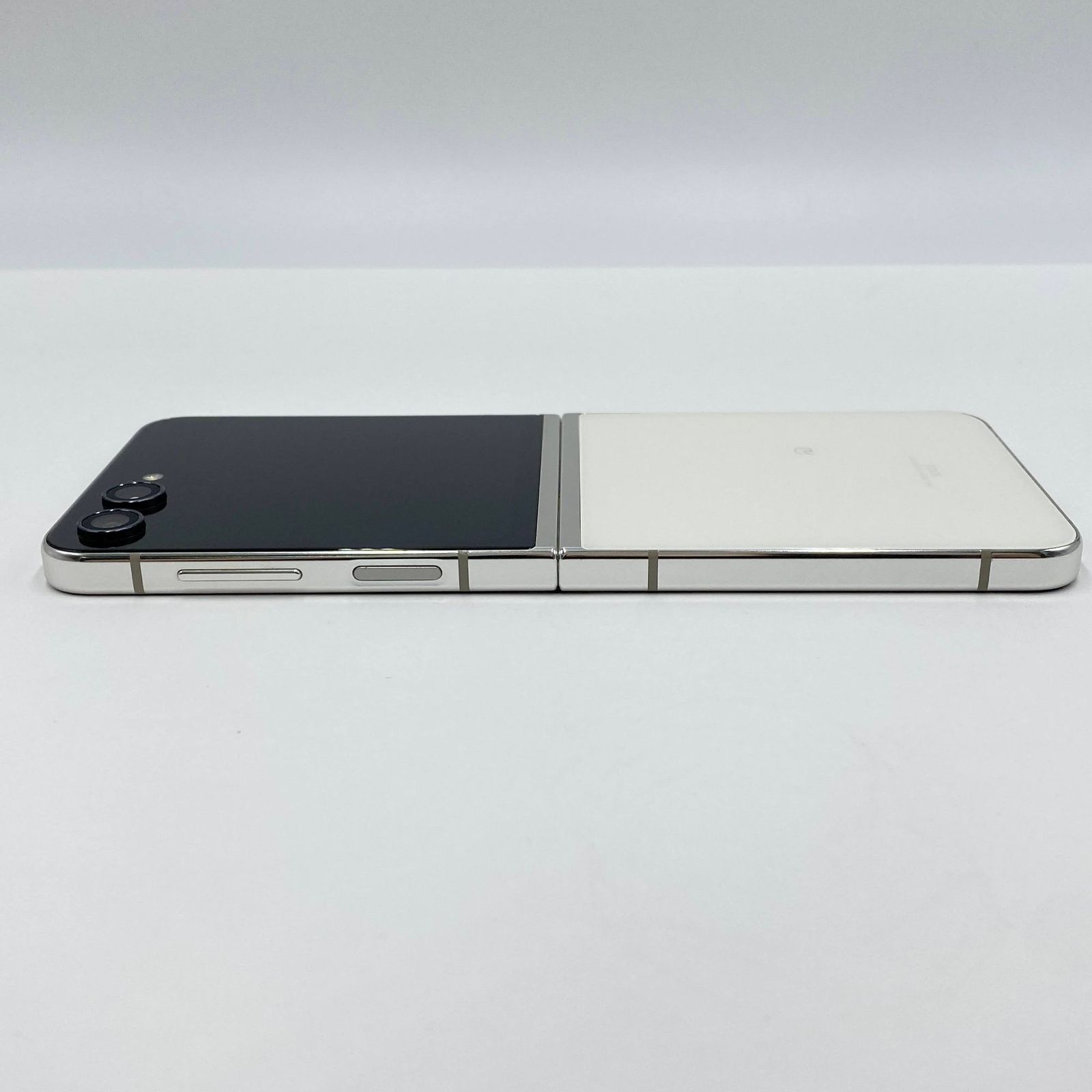 ジャンク Galaxy Z Flip 5 SCG23 KDDI判定◯ 【C4214-C】 - メルカリ